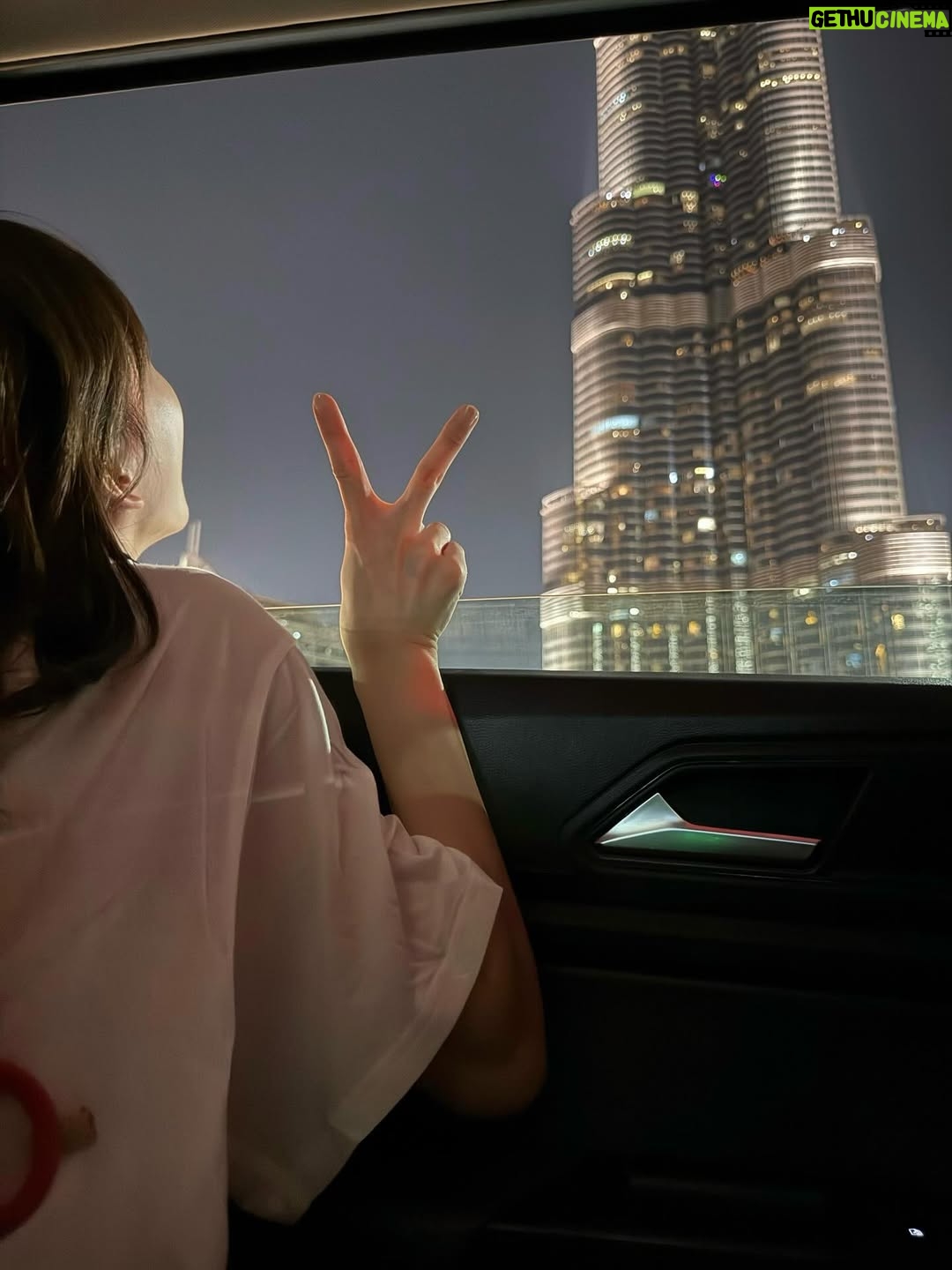 Xu Mengjie - 101.1K Likes - 🌃⁀➷☆✌🏻