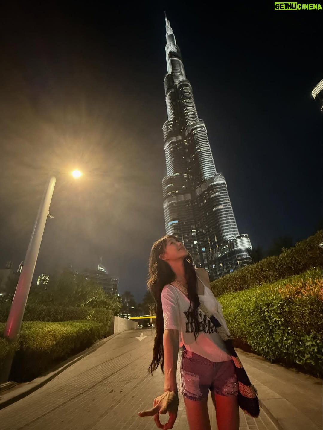 Xu Mengjie - 101.1K Likes - 🌃⁀➷☆✌🏻