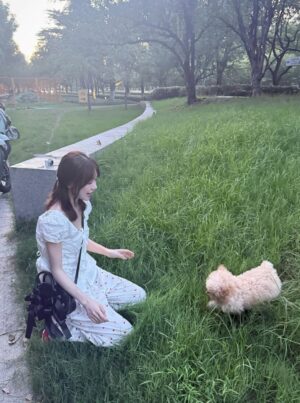 Xu Mengjie Instagram - 🍃🌸🐶♡ ♡=♡²
