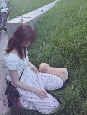 Xu Mengjie Instagram - 🍃🌸🐶♡ ♡=♡²