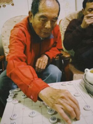 Ya-Gi Lai Instagram - 前些日子已經和您好好告別了，
可想起來還是會不捨，夜深時還是會掉淚。

「謝謝。」
是在我幫您刮完鬍子後，您最後一次對我說的話。

其實，真正該說謝謝的人是我。
謝謝您是我的阿公，
謝謝您用最樸實卻最富足的愛陪伴我們長大。

今天，我想用這篇文紀念您，
也想和大家分享，您是多麼好的阿公。

阿公，辛苦了。
我愛您，永遠愛您。