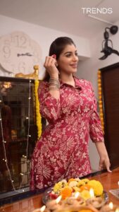 Actress Yaashika Aanand HD Photos and Wallpapers September 2025