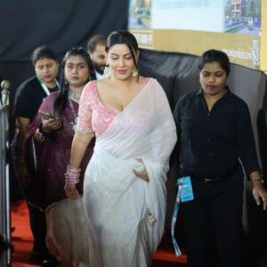 Yamini Malhotra Instagram - Navratri event
#garba #garbanight #mumbaigarba #whitesaree #yaminimalhotra #saree #sareelook #sareelove #sareelovers