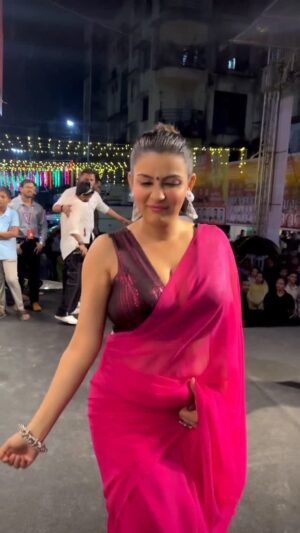 Yamini Malhotra Instagram - Love the Garba vibe … Loving being in Mumbai during Navratri … Full dhamaka night in Badlapur