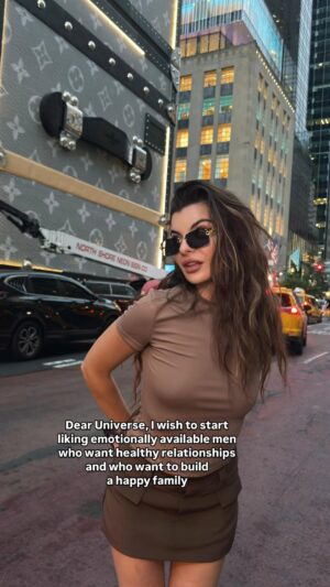 Yanina Mak Instagram - Please and period. Thanks❤️
#universe#healthyrelationship#dating#forfun#love#inlove#emotionallyavailable #womensupportingwomen #girlsgirl