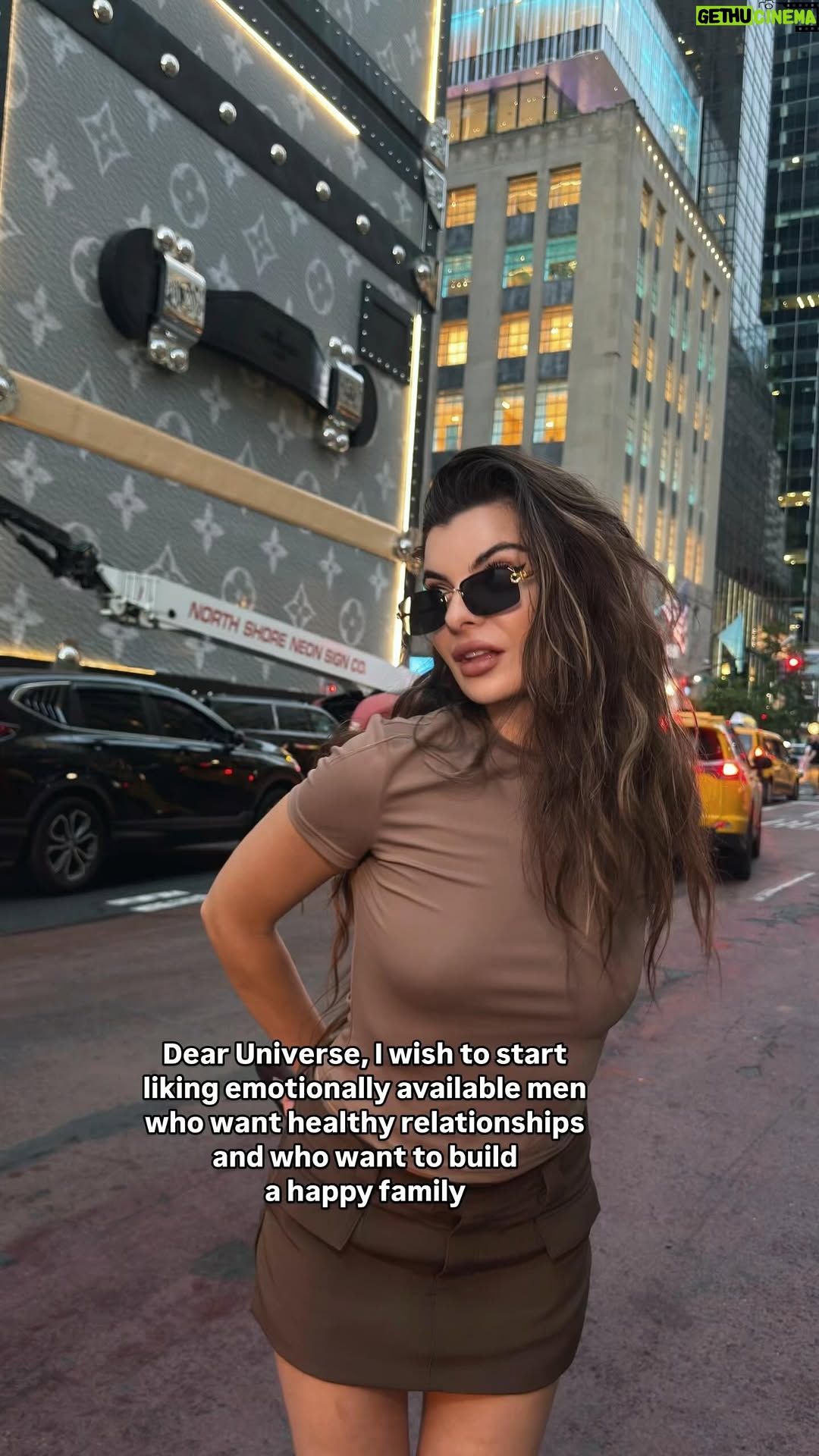 Yanina Mak - 514 Likes - Please and period. Thanks❤️

#universe#healthyrelationship#dating#forfun#love#inlove#emotionallyavailable #womensupportingwomen #girlsgirl
