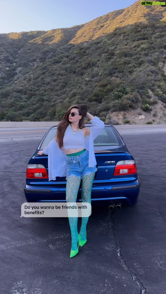 Yanina Mak - 692 Likes - Don’t see the “benefits” tho🧐

#dating#relationship#womensupportingwomen #womenempowerment #monogamy #friendswithbenefits