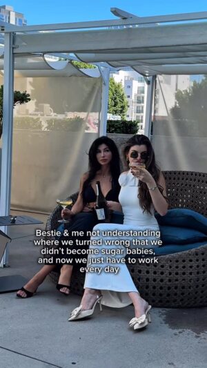 Yanina Mak Instagram - What turn was it?
#girlsinstagram#girlsday #girlsgirl#bestie