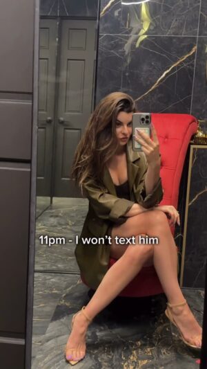 Yanina Mak Instagram - Oops
#trend#viral#dating#forfun#women#womeninspiringwomen #womensupportingwomen #girlstalk#girlsgirl