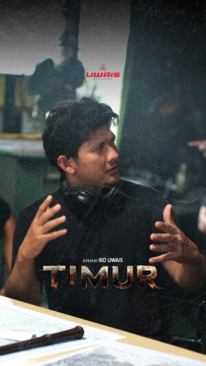 Yasamin Jasem Instagram - Dari balik layar hingga ke medan laga
Para aktor memberi nyawa pada karakternya,
sementara Iko Uwais memimpin langkah dari kursi sutradara

TIMUR, 18 Desember di bioskop
#Timur #FilmTimur #IkoUwaisTimur #Timurmovie