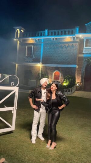 Yashika Anand Instagram - Dabbi chandi di out now 💥
Make reels and tag us 😊 and best will be collaborated 👍