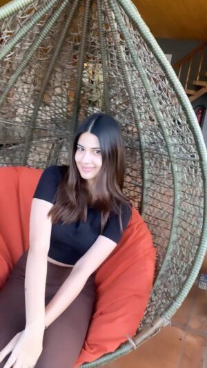 Yashika Anand Instagram - 🤎🤎

.
.
.
.

.
.

#trendingreels #explorepage #beautiful #blogger #video #reelsinstagram #viral #instagood #instafashion #instagram #cute #girl #punjabi #skincare #brand #travel #