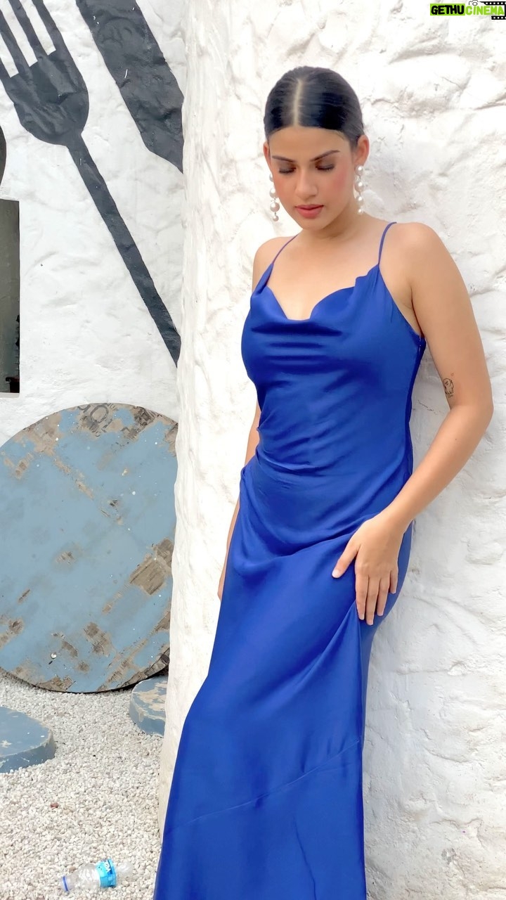 Yashika Anand - 2.3K Likes - 🦋
Stylist @mann30preet 

#trendingreels #explorepage #beautiful #blogger #video #reelsinstagram #viral #instagood #instafashion #instagram #cute #girl #punjabi #skincare #brand #travel #