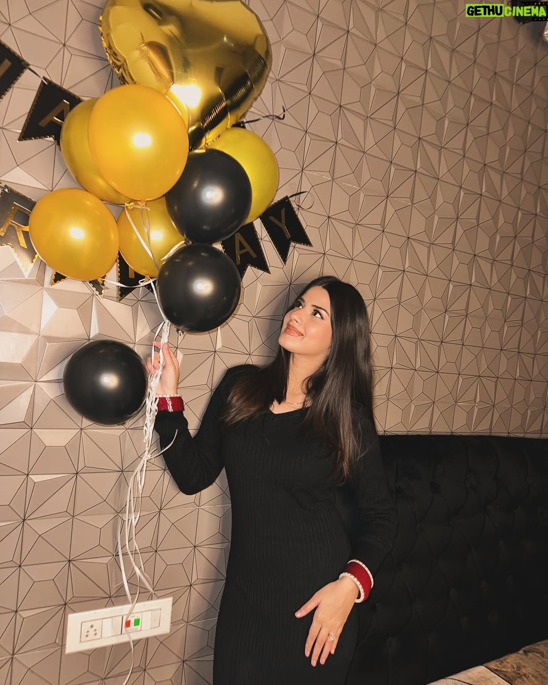 Yashika Anand - 3.8K Likes - 23🖤✨

.

#trendingreels #explorepage #beautiful #blogger #video #reelsinstagram #viral #instagood #instafashion #instagram #cute #girl #punjabi  #brand #travel #couple #love #bride # 
#wedding #trend #birthday #aesthetic
