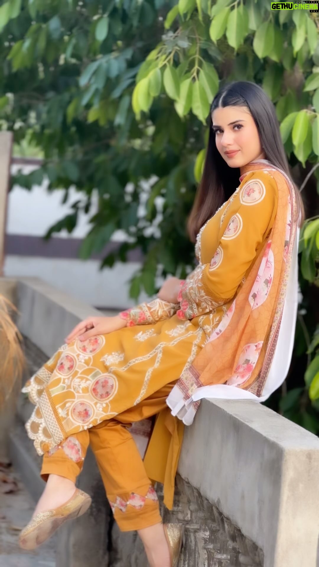 Yashika Anand - 1.2K Likes - ❤️🌼

.
.
.

#trendingreels #explorepage #beautiful #blogger #video #reelsinstagram #viral #instagood #instafashion #instagram #cute #girl #punjabi  #brand #travel #couple #love #bride #groom #wedding #trend