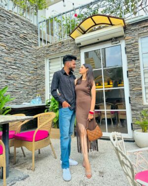 Yashika Anand Instagram - 🖤🤎 @_deep.it

.
.

.

#trendingreels #explorepage #beautiful #blogger #video #reelsinstagram #viral #instagood #instafashion #instagram #cute #girl #punjabi  #brand #travel #couple #love #bride #groom #wedding #trend