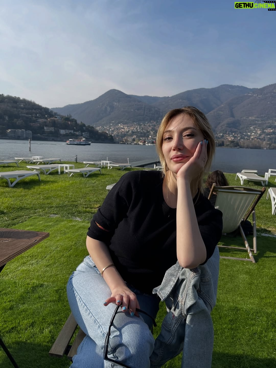 Yasmin Erbil - 4.9K Likes - 🏞️