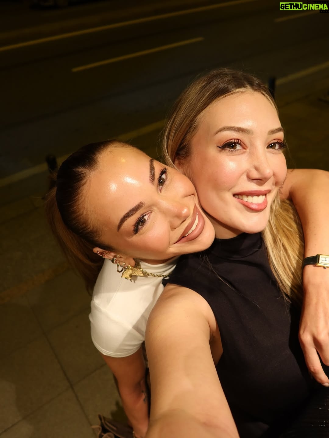 Yasmin Erbil - 3K Likes - yarını bekleyemem bilirsiniz🌸✨🥰