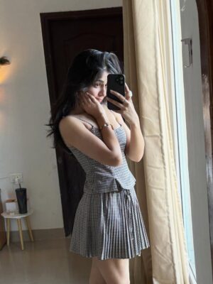 Yesha Dhiman Instagram - I already know the game nd i’ve been through it.
