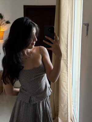 Yesha Dhiman Instagram - I already know the game nd i’ve been through it.