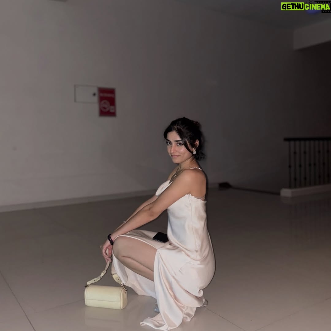Yesha Dhiman - 15.2K Likes - Dil ko teri hi tamanna..