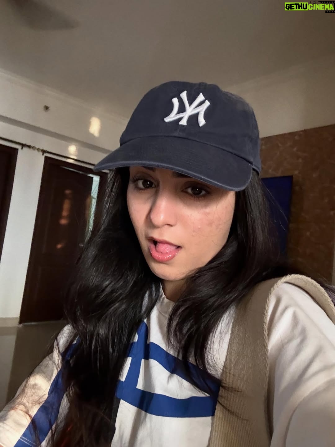 Yesha Dhiman - 4.8K Likes - What we thinkin’