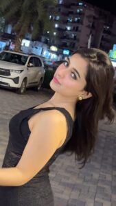 Actress Yogita Bhatia HD Photos and Wallpapers October 2025