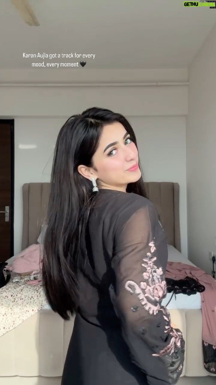 Yogita Bhatia - 8.5K Likes - 