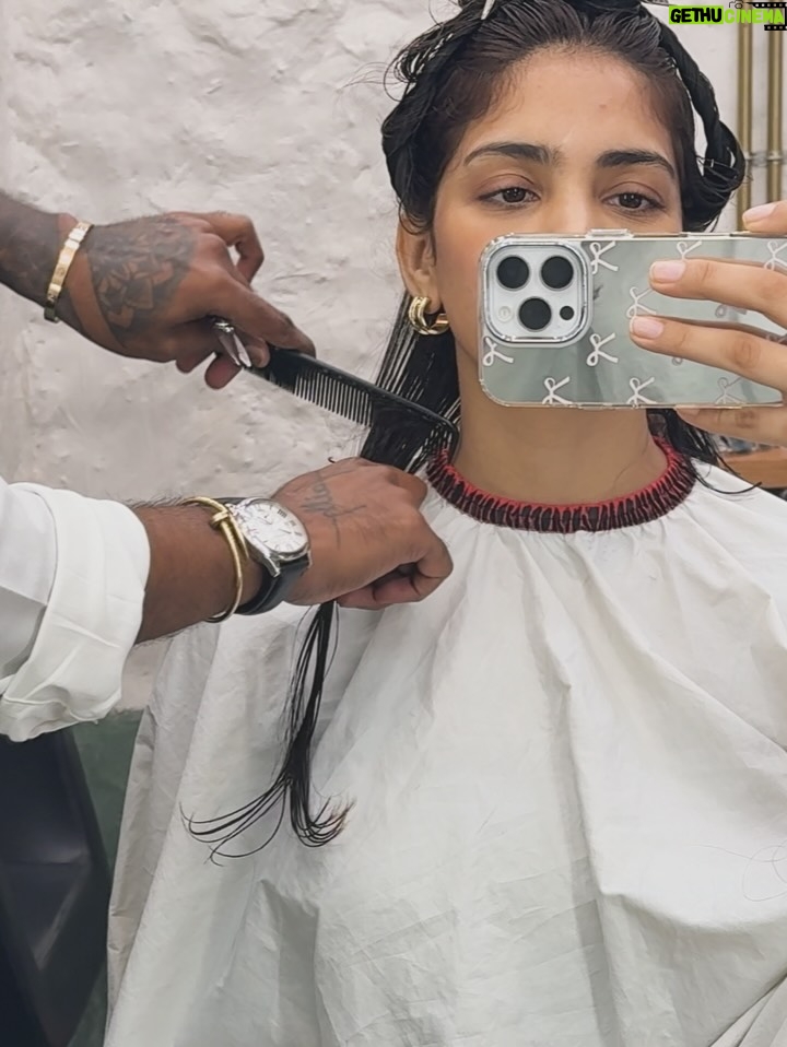 Yogita Bihani - 28.1K Likes - Long story short… again. ✂️😉

@amityashwant_hair you magician ✨🫶🏻