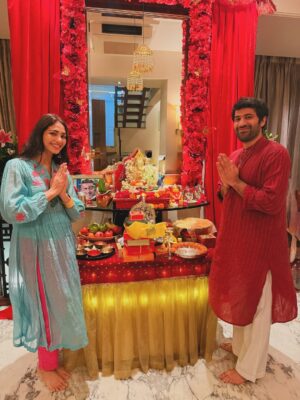 Yogita Bihani Instagram - Happy Ganesh Chaturthi ✨🙏🏻

Wearing @kavana.in