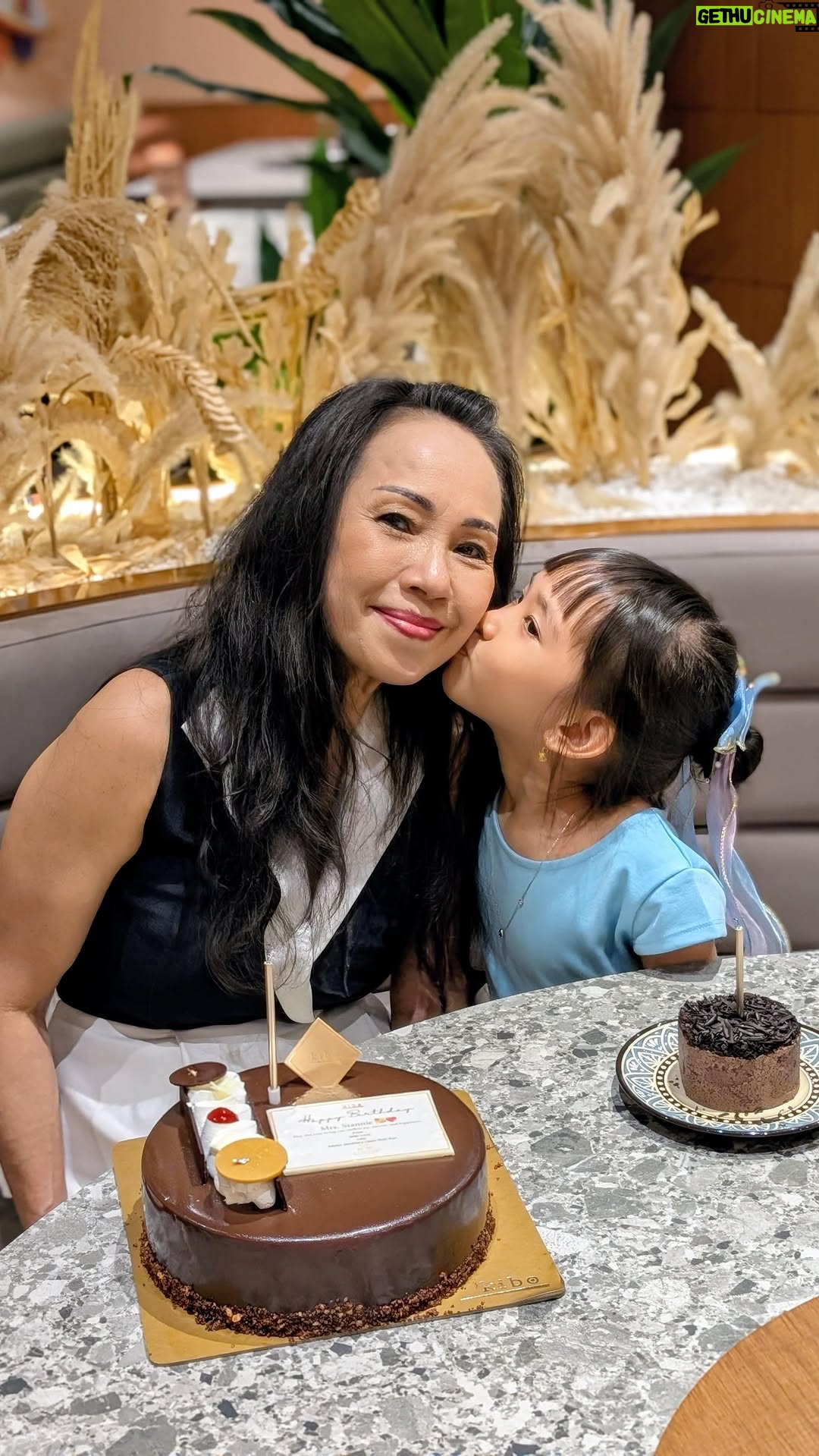 Yuanita Christiani - 389 Likes - Surat cinta untuk grandma tersayang. Happy Birthday Grandma 🫶🏻