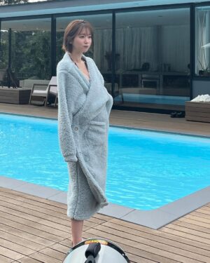 Yui Arata Instagram - 週刊ビッグコミックスピリッツ発売中！！

❤️‍🔥本誌のアンケート(337ページ)あらた唯QUOカード当たるかも！
❤️‍🔥サイン入り色紙＆限定チェキ応募(本誌6ページ右下に詳細あり)

⬆️こちら是非おねがいします！！！

デジタル写真集もみてね🫶

#スピリッツ #週刊ビッグコミックスピリッツ #グラビア #あらた唯