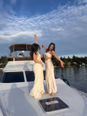Yukti Chugh Instagram - Chic but casual nautical inspiration 💋
