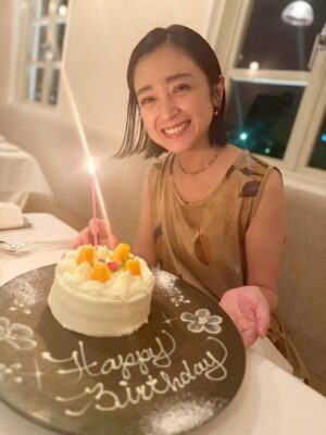 Yumi Adachi Instagram - 🧡🧡🧡
9月14日、誕生日
「おめでとう!」と幸せそうに笑ってくれる人たちに、
生まれてきてくれてありがとう、と思う