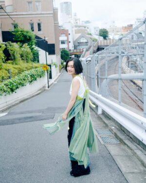 Yumi Adachi Instagram - 💚💚💚
@torico_wear 夏の新作 これがラスト!
チュールドレス、タンクトップ、フリルのパンツ、ピアス!