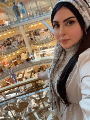Zainab Al Askari Instagram - #paris #فرنسا #باريس #لافاييت #سفر #صيف