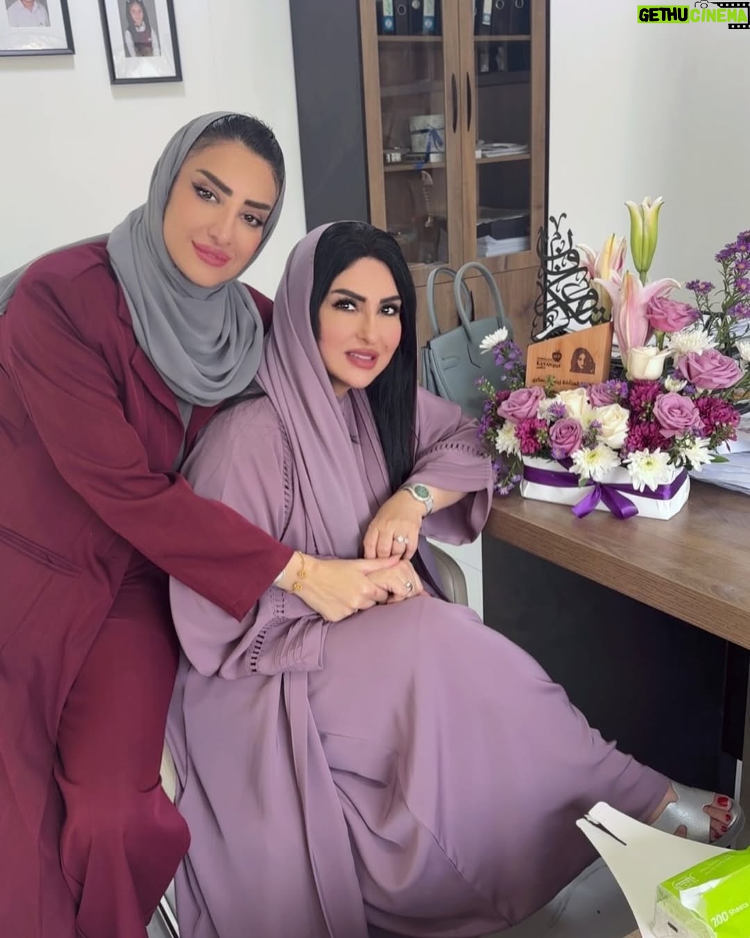 Zainab Al Askari - 3.2K Likes - شكرا لمركز كيان للتأهيل على التكريم المميز لي ( اعتباري صديقة قريبة لأطفال المركز اجمل تكريم لي 🌺🌺من كل قلبي شكرا لكم 🌺🌺#تكريم #سعاده #اصدقاء #اصحاب_الهمم @kayan_bh