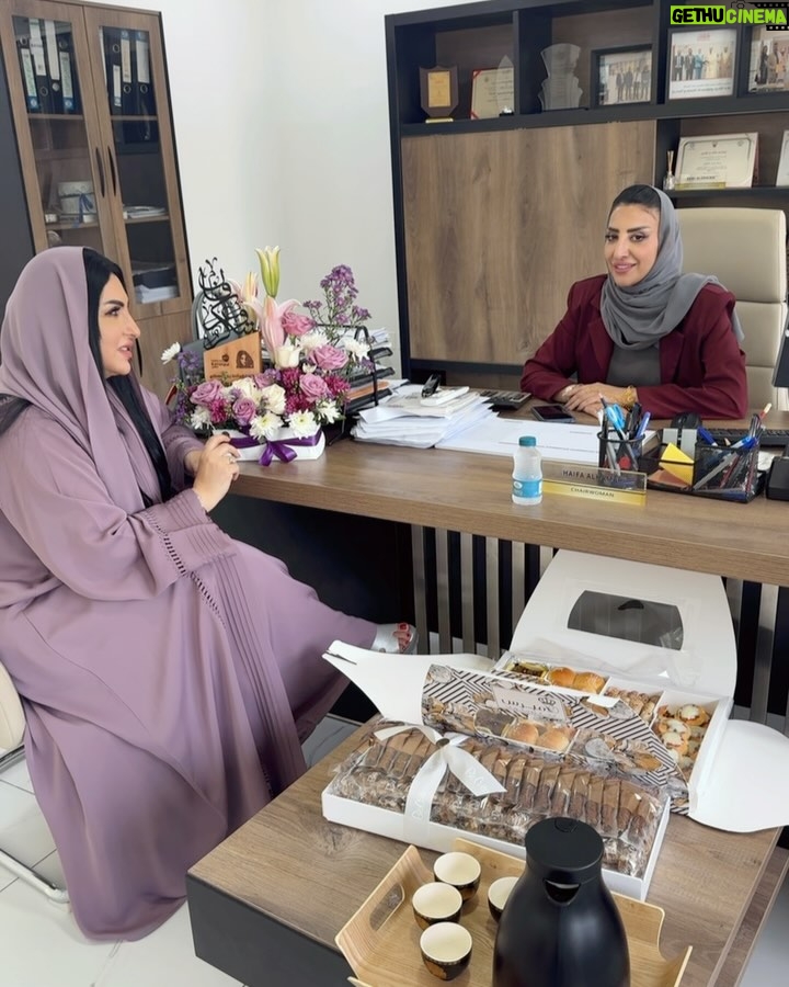 Zainab Al Askari - 3.2K Likes - شكرا لمركز كيان للتأهيل على التكريم المميز لي ( اعتباري صديقة قريبة لأطفال المركز اجمل تكريم لي 🌺🌺من كل قلبي شكرا لكم 🌺🌺#تكريم #سعاده #اصدقاء #اصحاب_الهمم @kayan_bh