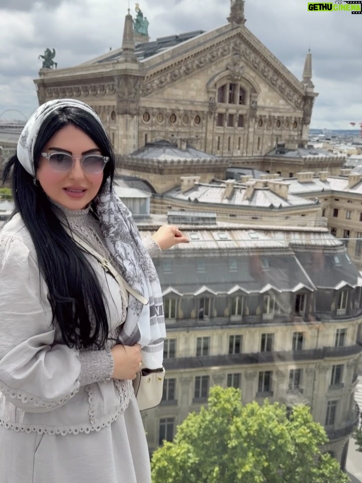 Zainab Al Askari - 2.3K Likes - #paris #فرنسا #باريس #لافاييت #سفر #صيف