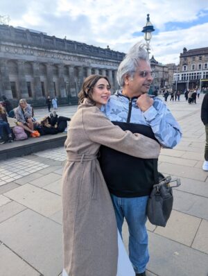 Zara Khan Instagram - Dear kushhhh DARLING ❤️ u know i love u so freaking much! Happy happy birthday 🥳 thank you for always making each an every work moment feel like a joy ride full of fun and laughter all thanks to u cracking me up all the time and i know I’m no less & that’s why every work day feels like the best with you ! Thank u for always taking care of me and pampering me the way u do along with looking into each an every detail of mine specially being my own personal fashion police !! Cheers to another amazing year and celebrating you 🍻 ❤️ love uuu to the moon an back 😘😘😘 @kushalsampat  ps: one of the most fun work trips we had to the UK 🇬🇧 looking forward to many more !!!! 🤗😍