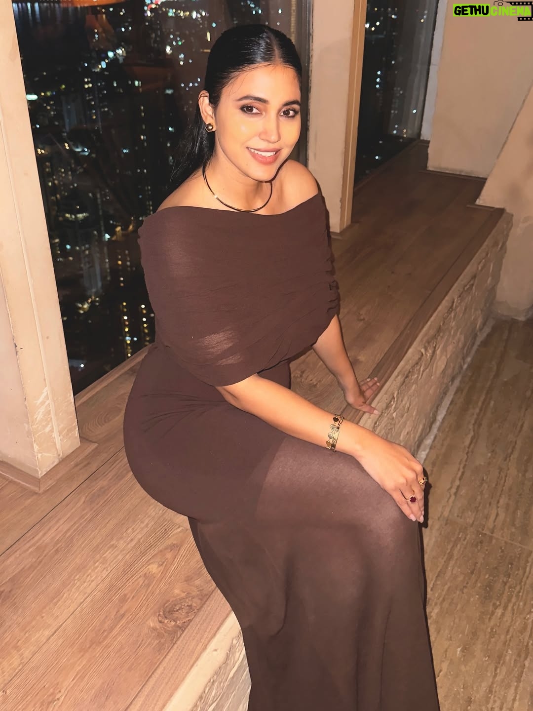 Zebaa Khan - 3 Likes - Fashion and party …