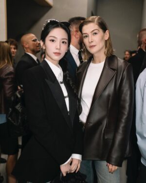 Zhou Ye Instagram - 🥰😎#DiorSS26