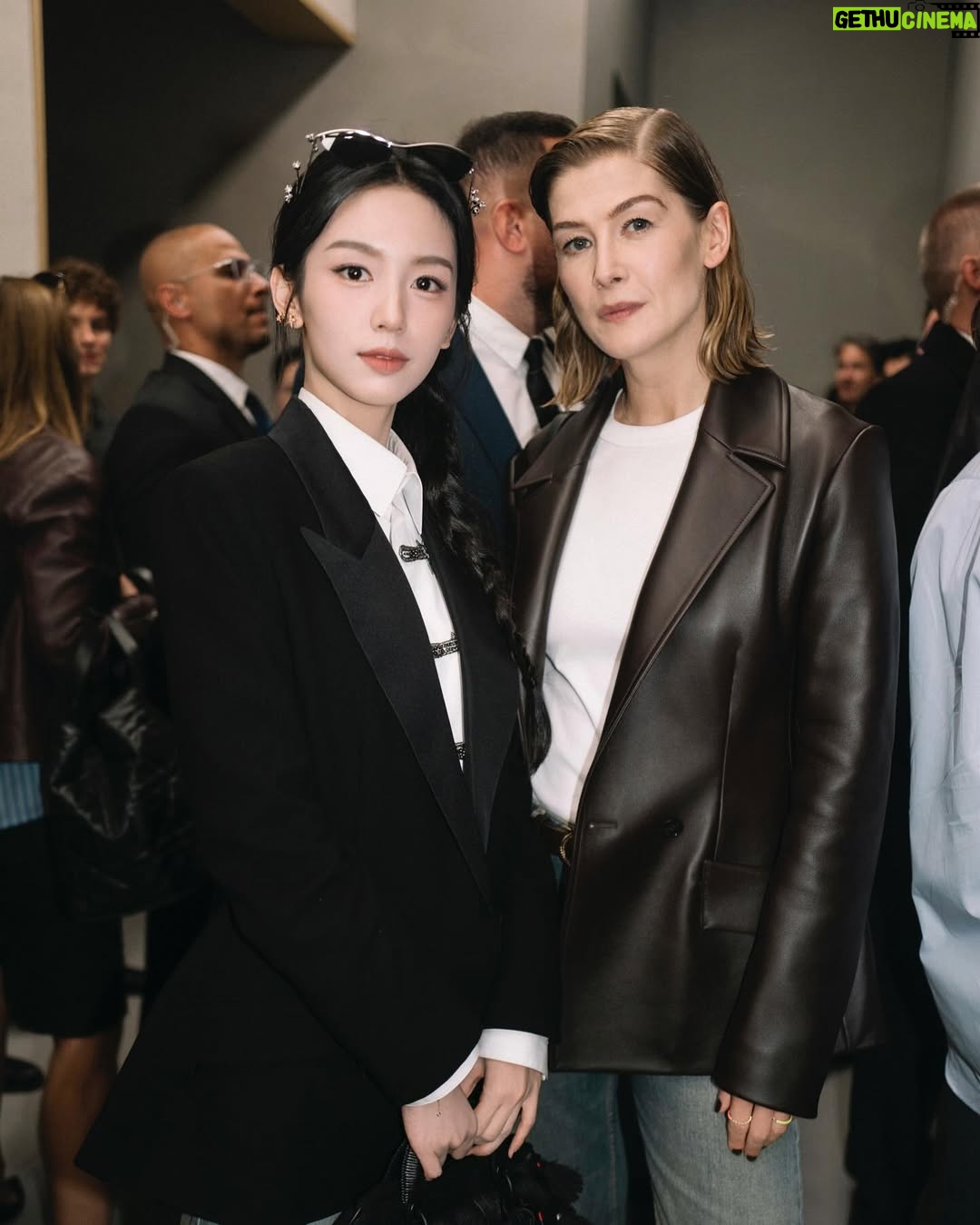 Zhou Ye - 79K Likes - 🥰😎#DiorSS26