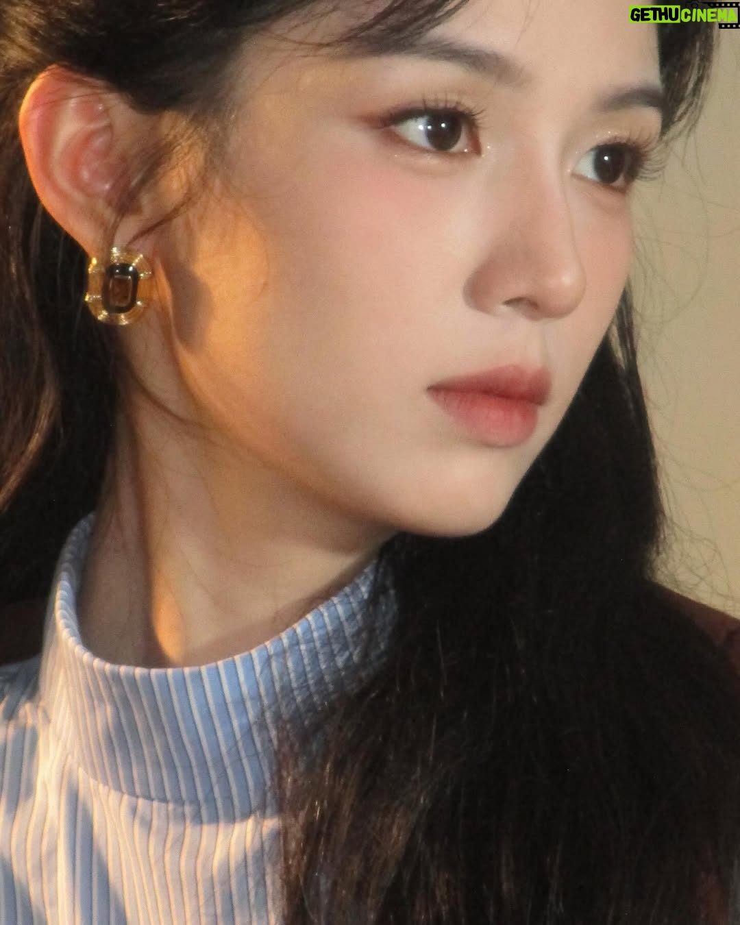 Zhou Ye - 69.9K Likes - 🍁
