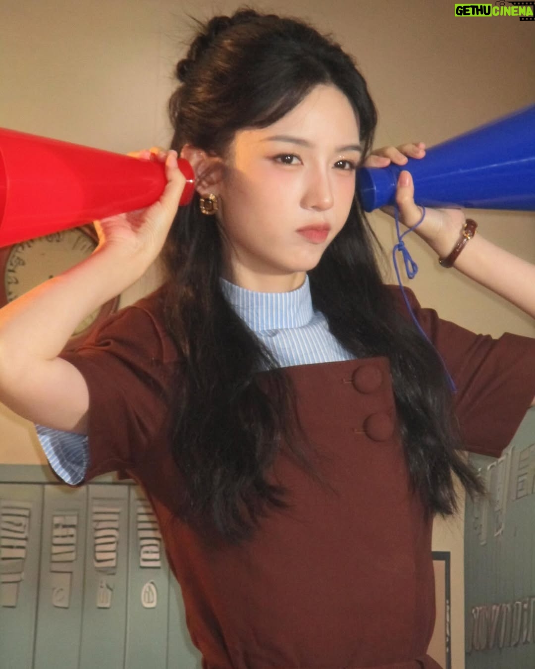 Zhou Ye - 69.9K Likes - 🍁