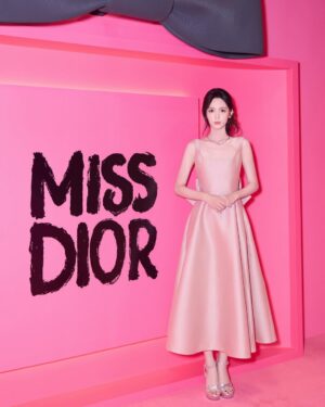 Zhou Ye Instagram - 🎀#dior