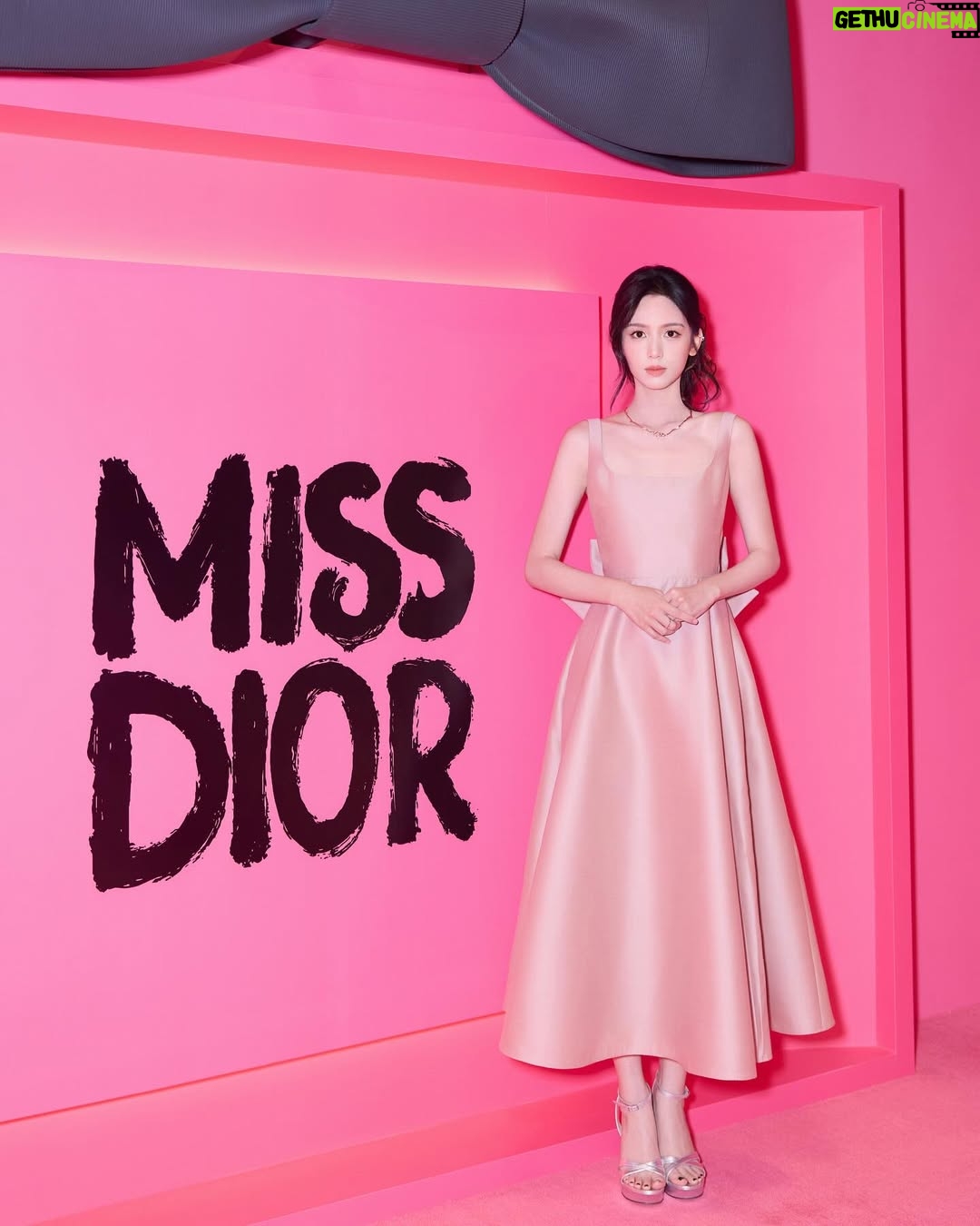 Zhou Ye - 72.3K Likes - 🎀#dior