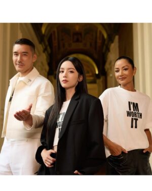 Zhou Ye Instagram - ❤️
#WalkYourWorth #LOrealParis #WorthIt