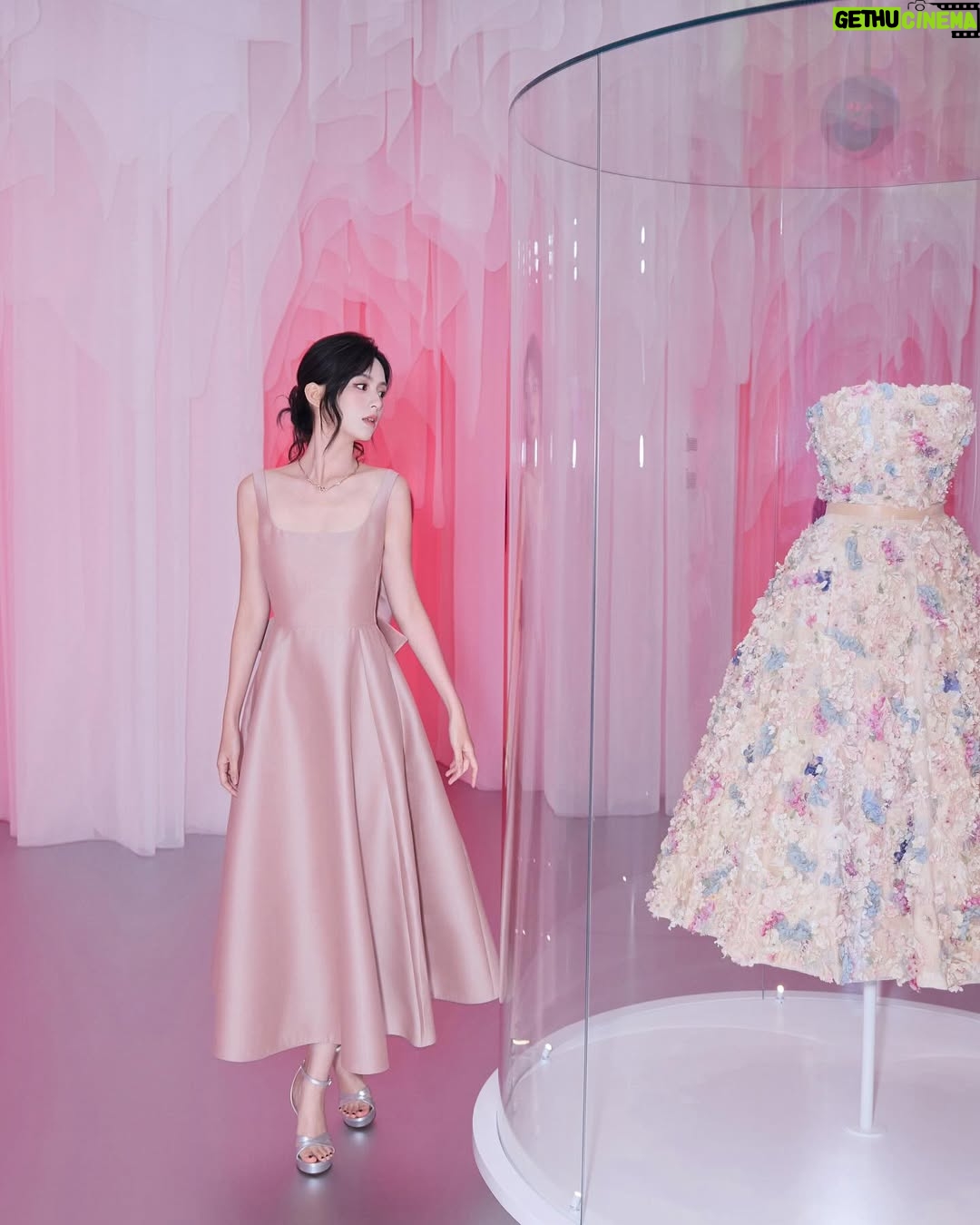 Zhou Ye - 72.3K Likes - 🎀#dior