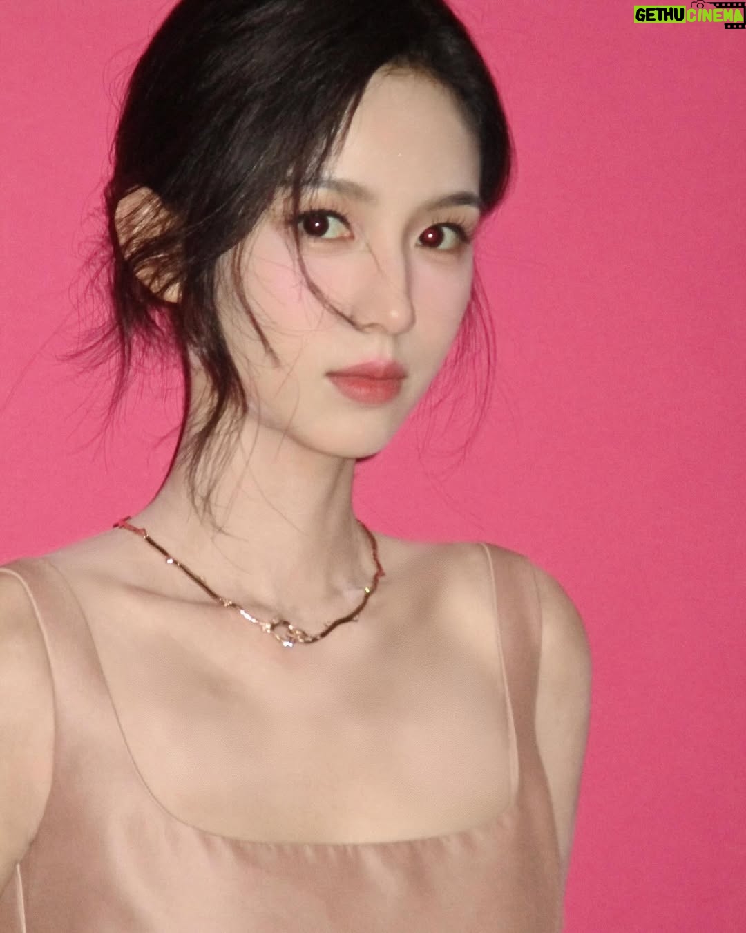 Zhou Ye - 72.3K Likes - 🎀#dior